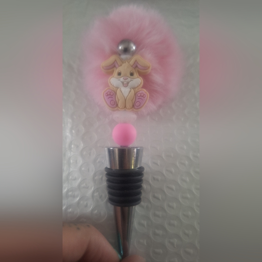 Pink bunny rabbit wine topper with pink fluff ball NEW